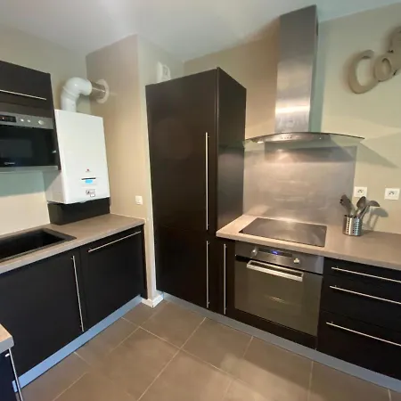 Appartement T2, Parking Prive, 2Km Plage Et Centre Apartamento *