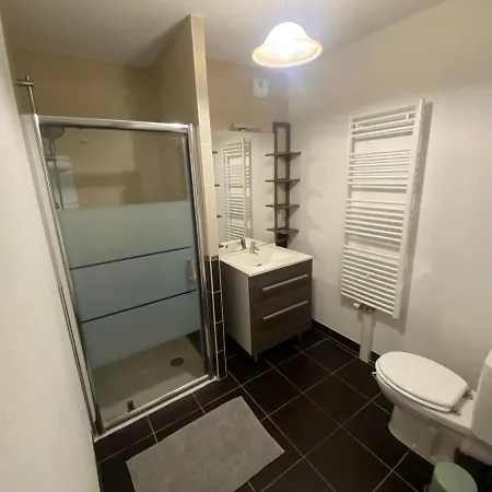 Appartement T2, Parking Prive, 2Km Plage Et Centre Apartamento