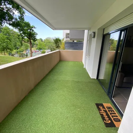 Appartement T2, Parking Prive, 2Km Plage Et Centre Apartamento